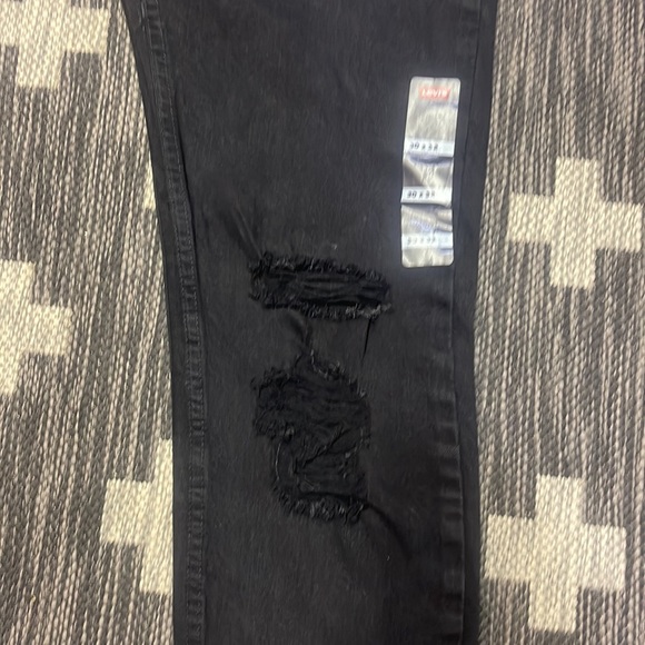 Levi’s Black 30X 32 Slim Taper BNWT Jeans - Picture 2 of 5